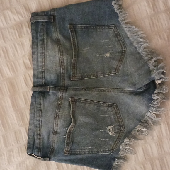 Womens Jean Shorts Size 5/27 - Picture 2 of 7